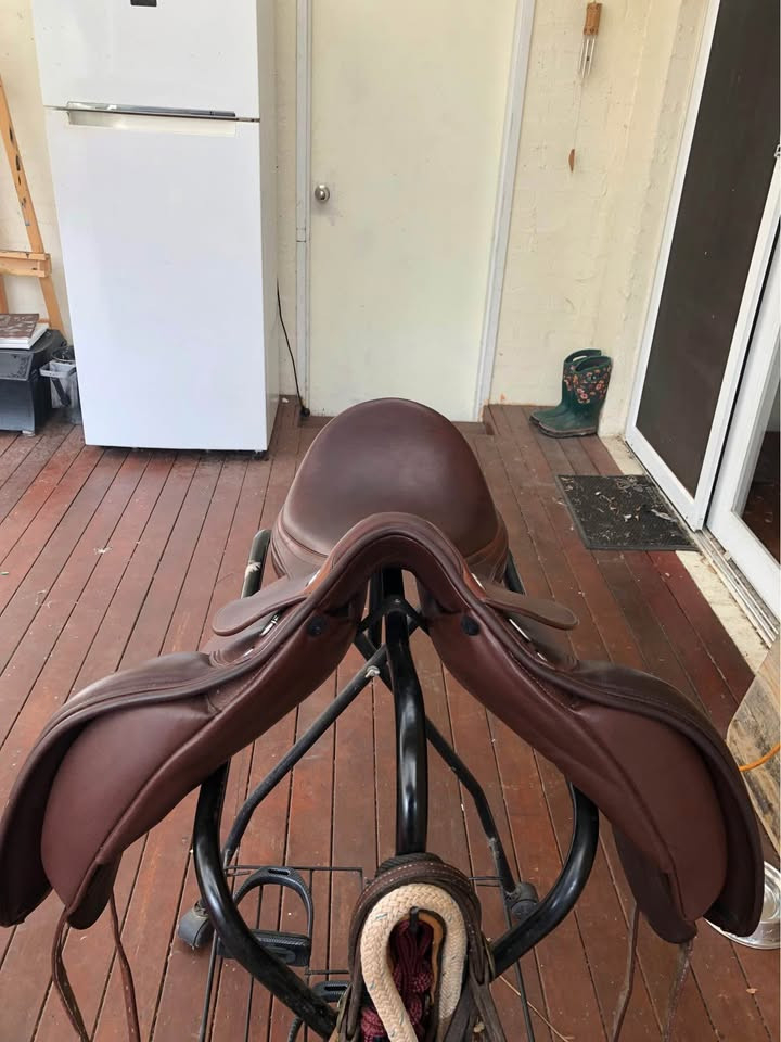 Prestige D1-X Zero Dressage Saddle - Image 4